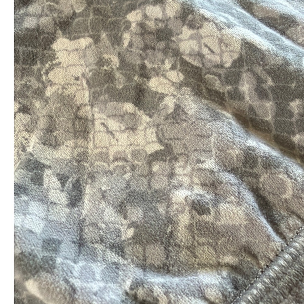 Lululemon Flow Y Bra Nulu Snakeskin Hideaway Camo Lunar Rock Women's Yoga Size 8 - Picture 10 of 11